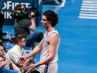 爱游戏官方网站 -包含俄克拉荷马雷霆发布备战花絮，集结日遗憾出局，CBA季后赛任务艰巨，球探报告显示潜力的词条