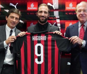 爱游戏娱乐平台 - 亚特兰大迎西甲关键赛；清晨手感冰凉；管理层满意；赛季目标并未改变