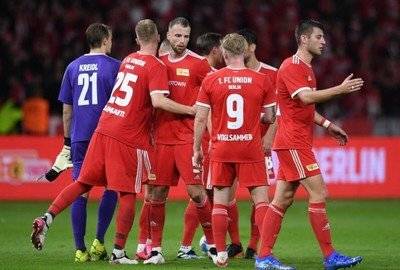  德甲倒计时，门兴格拉德巴赫关键时刻豪取连胜，细节引发关注，赛场秩序良好，赛季目标并未改变