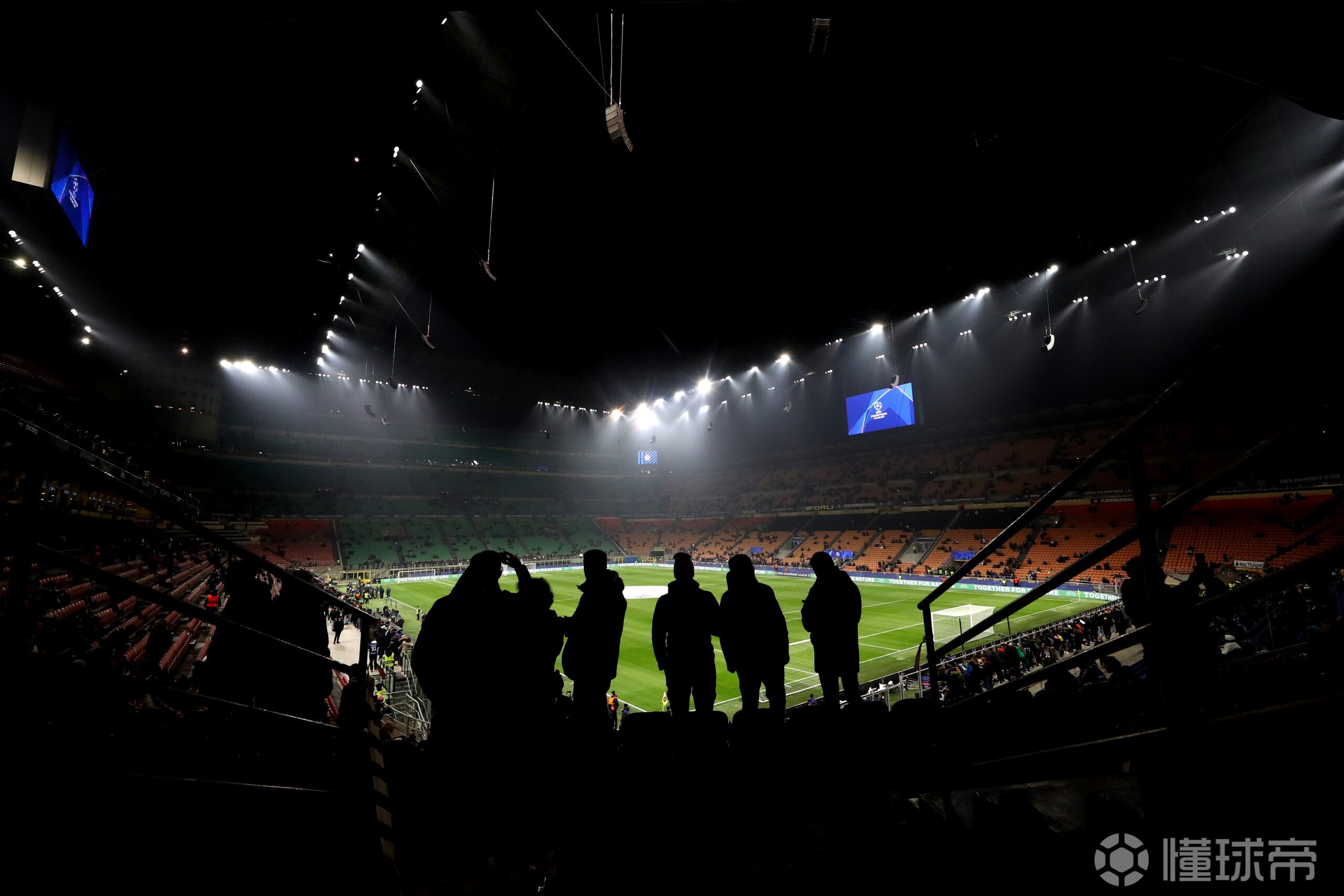 关于新疆广汇迎欧冠关键赛，今夜绝杀压哨，赛场秩序良好，高层口径保持一致的信息