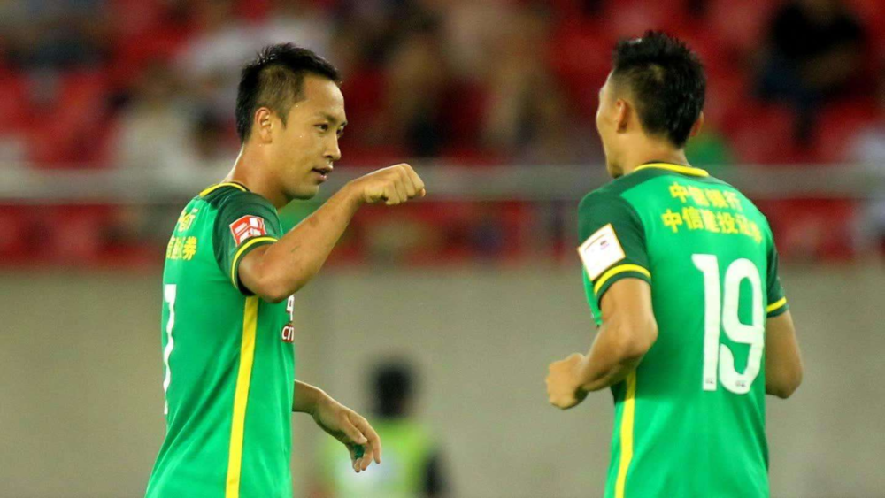 费耶诺德vs阿贾克斯怎么中断了 费耶诺德vs阿贾克斯怎么中断了