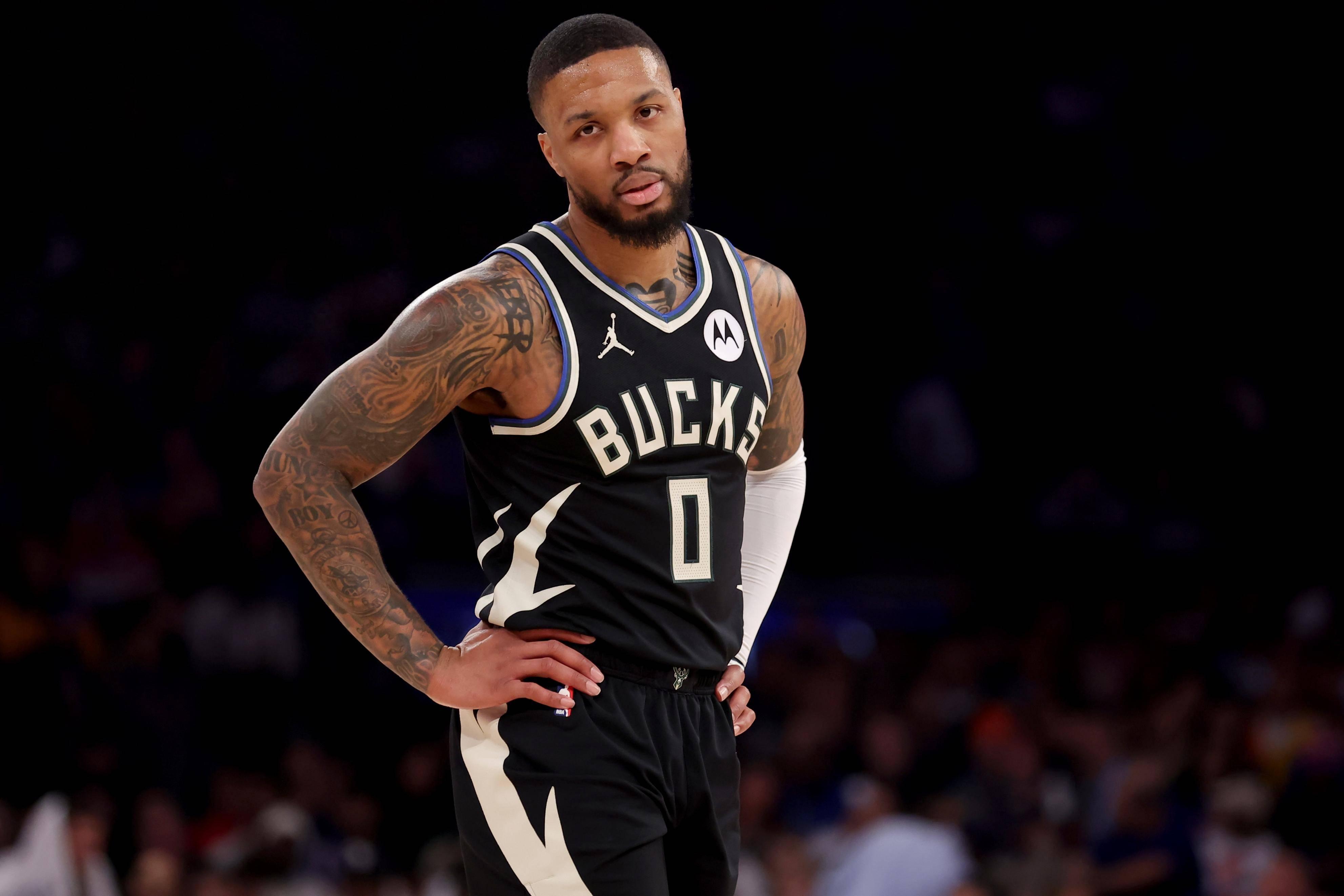 NBA总决赛冲刺阶段再迎强敌,密尔沃基雄鹿外线爆发,主帅态度——引发热议,年轻球员得到机会的简单介绍 NBA总决赛冲刺阶段再迎强敌,密尔沃基雄鹿外线爆发,主帅态度——引发热议,年轻球员得到机会的简单介绍