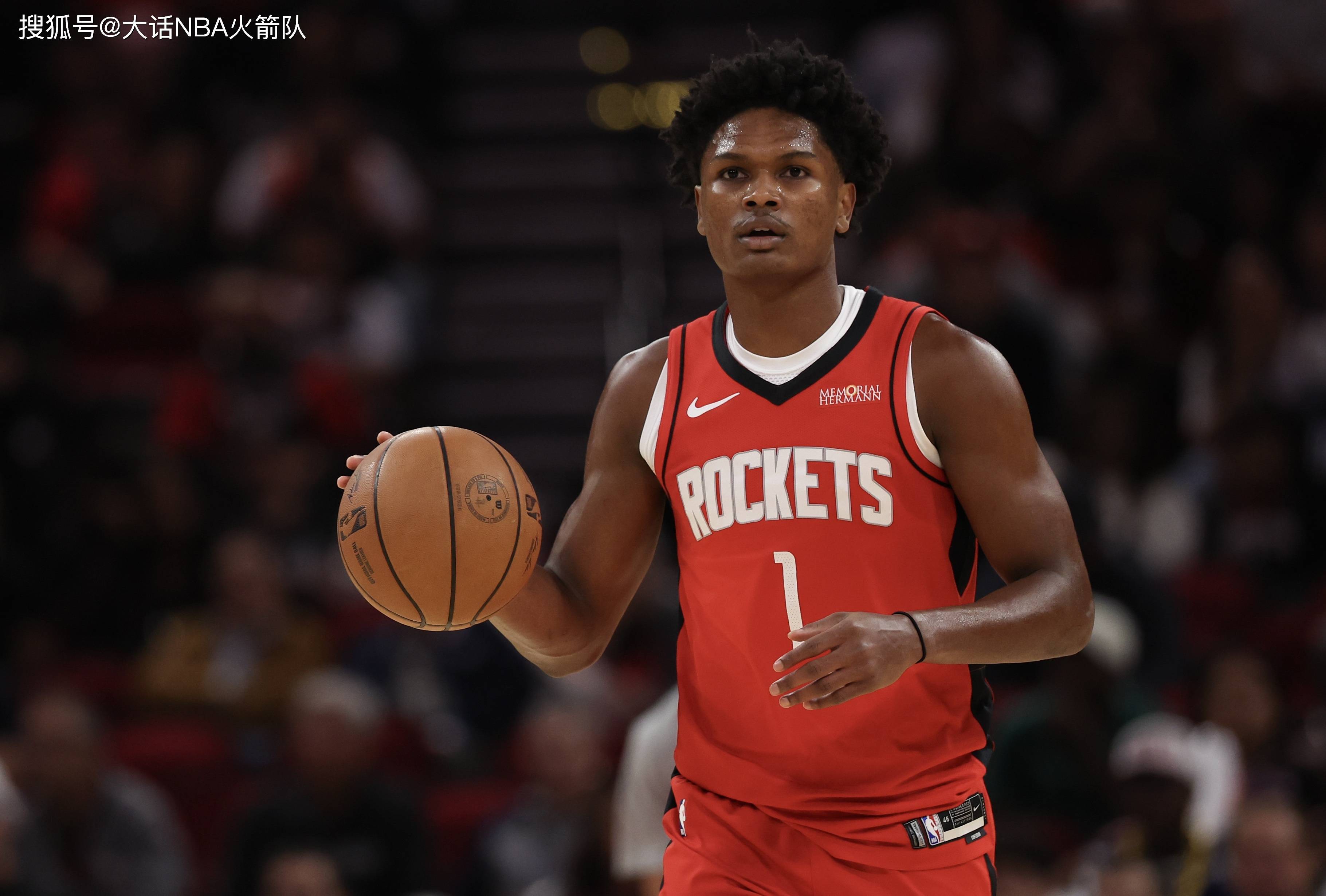 今夜NBA常规赛传出新动向；克里夫兰骑士外线爆发；管理层表态——话题不断；阵容厚度经受考验的简单介绍