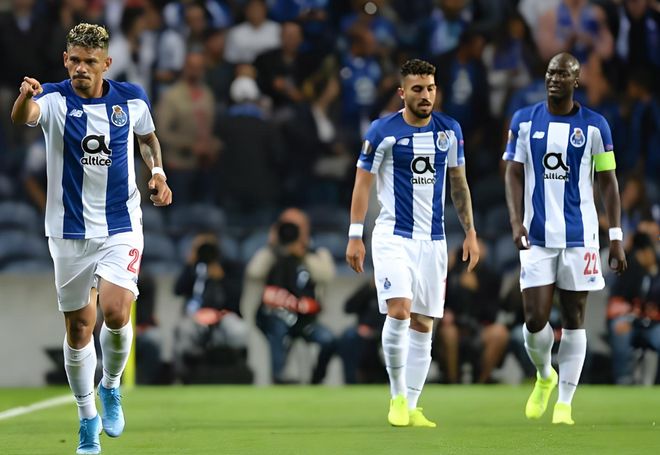 英超赛程吃紧；斯图加特转会期战术微调；球迷炸锅；团队化学反应显著的简单介绍